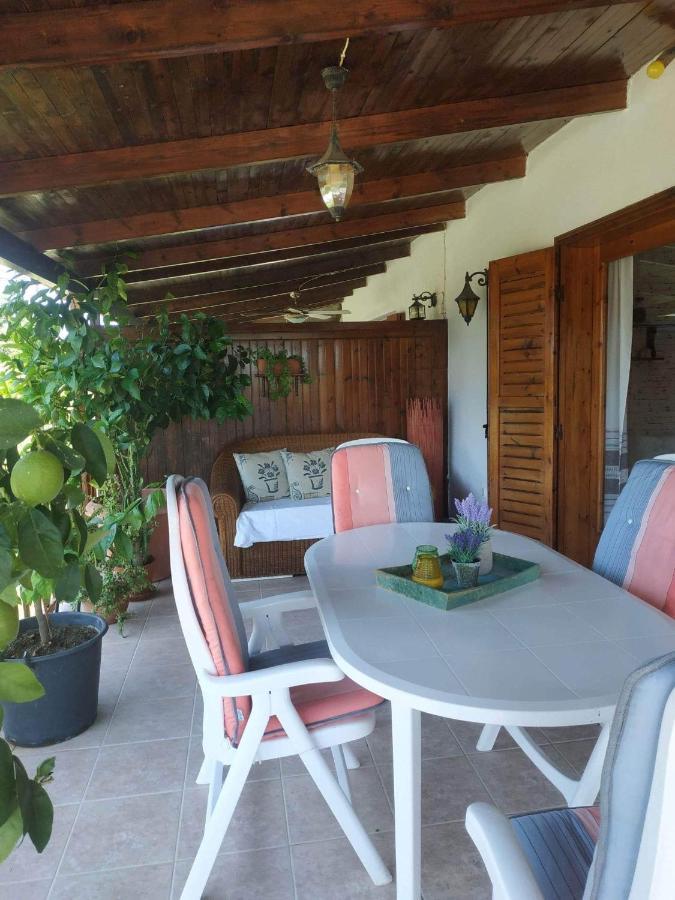 Ivonnis Garden Villa Mesimvria  Ngoại thất bức ảnh